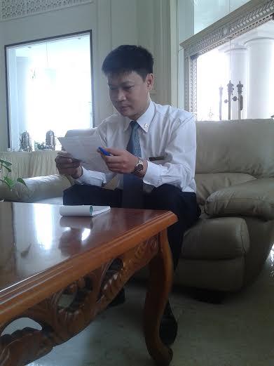 Nữ[-]PGĐ[-]Sở[-]"vướng"[-]ẩu[-]đả:[-]Đến[-]khách[-]sạn[-]lúc[-]0h